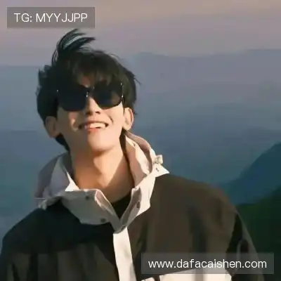 屈融健